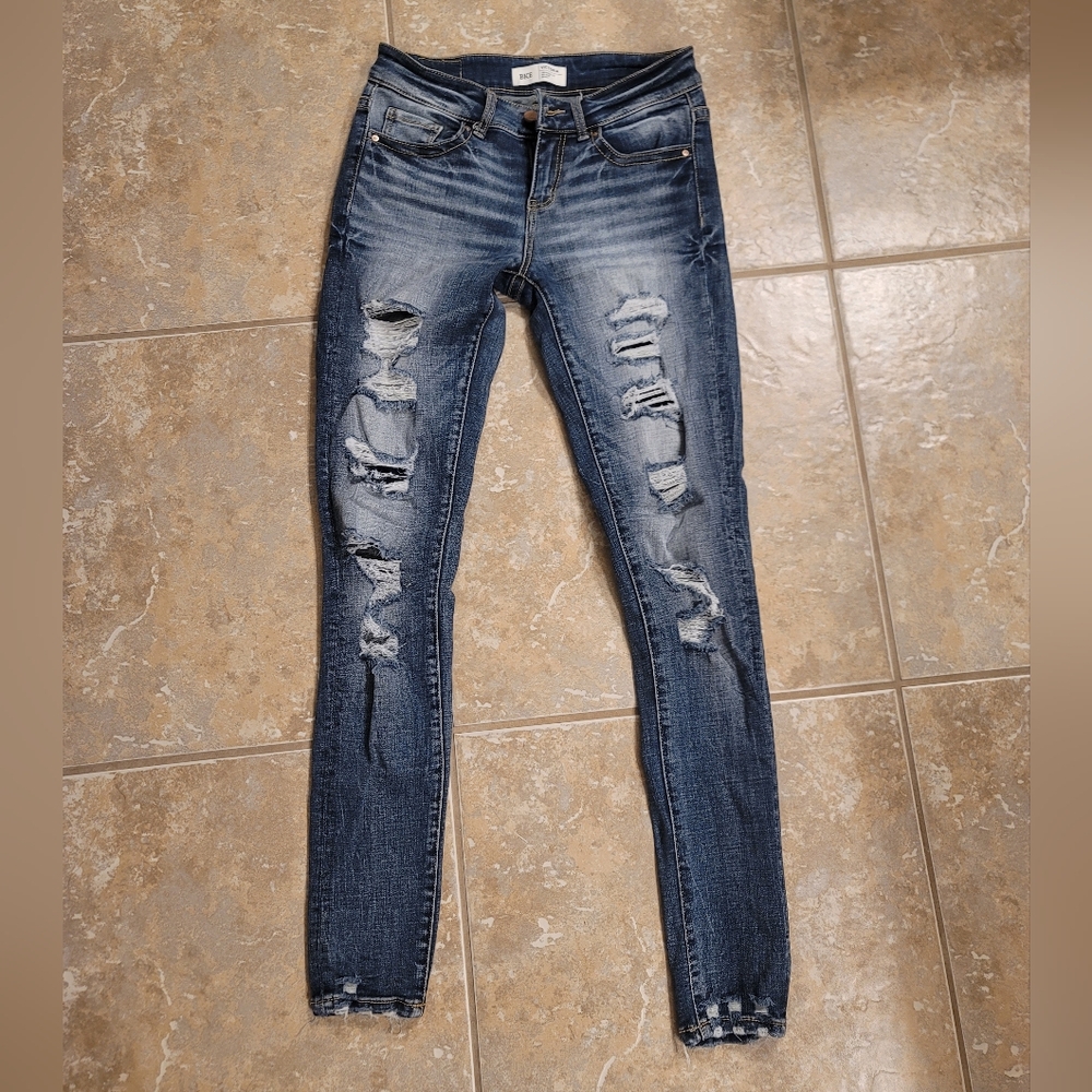 BKE Victoria Universal Fit Mid Rise Skinny Jeans 24x31 1/2